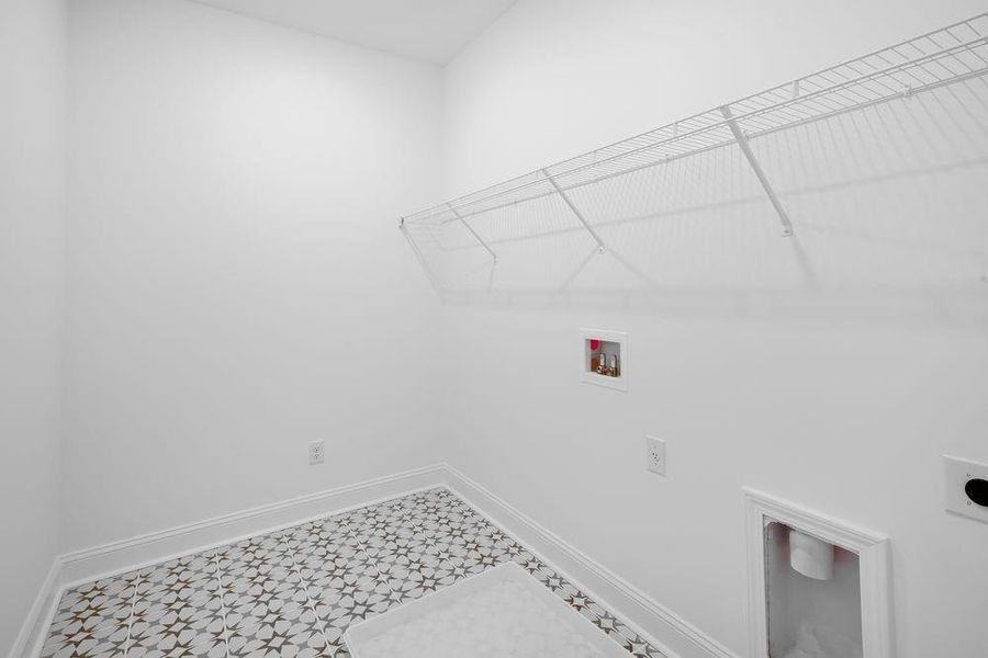 Spacious, unfurnished interior of a new home in Reserve at Hickory Walk, Kennesaw (Image 19).