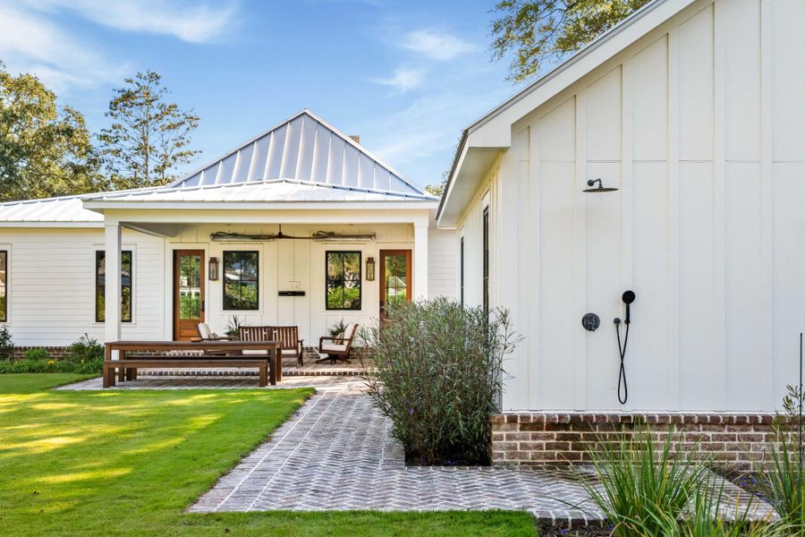 Image 50 of a home in .