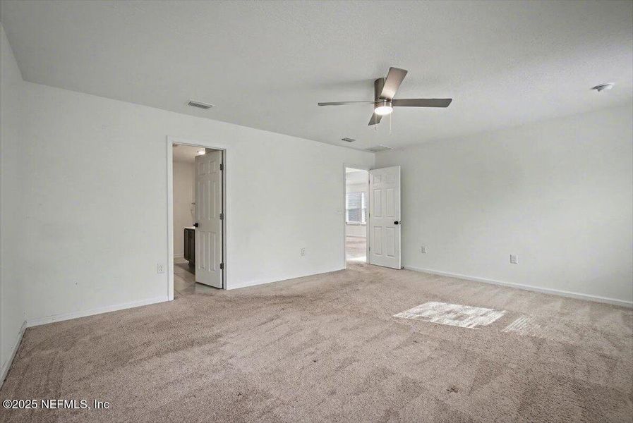 Spacious, unfurnished interior of a new home in , Palm Coast (Image 19).