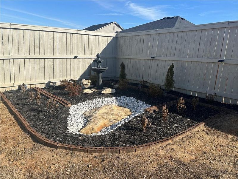 Exterior details and patio area of a home in , Homer (Image 32).