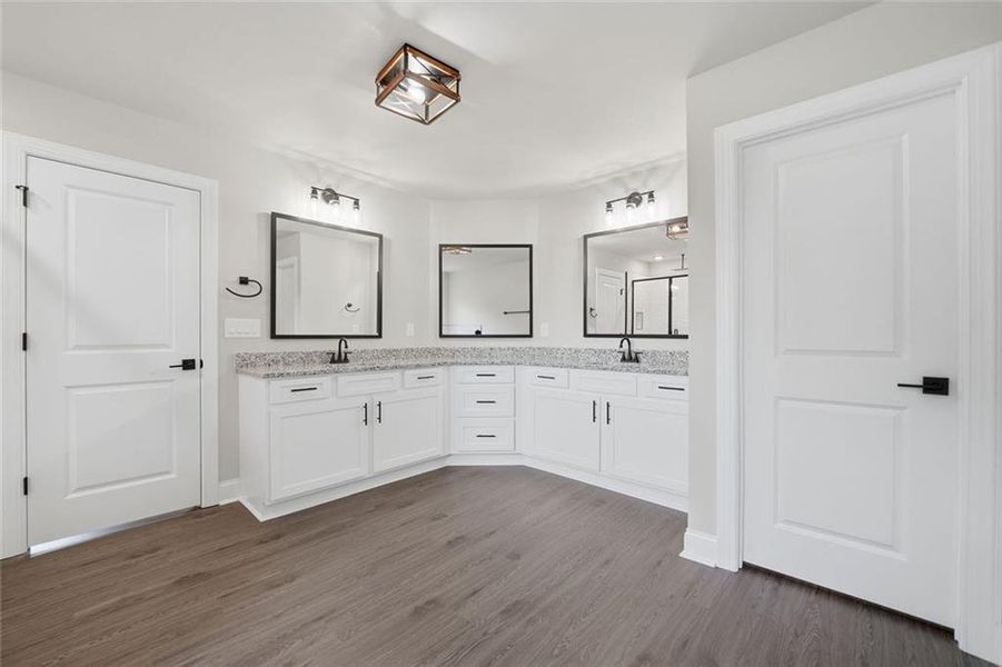 Furnished interior view inside a new home in , Dawsonville (Image 39).