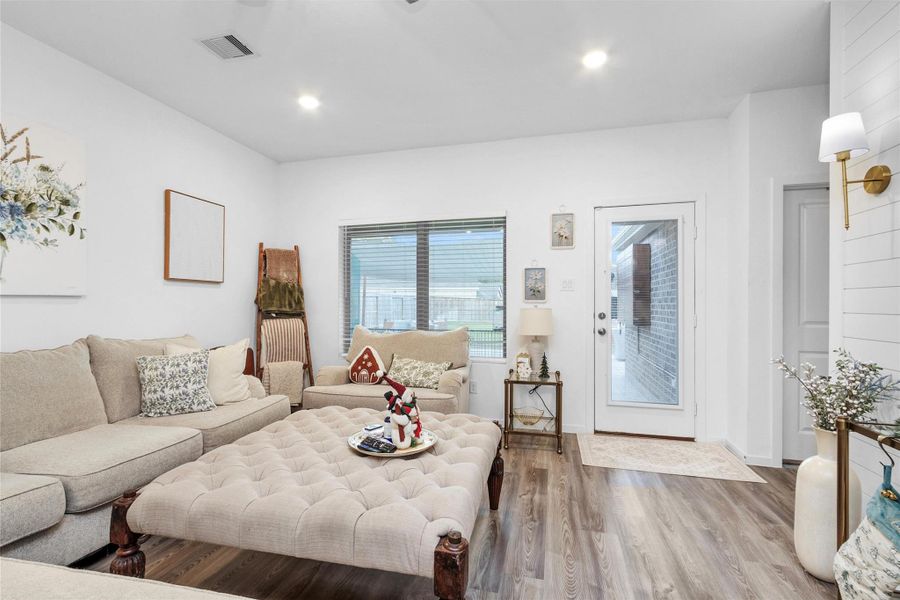 Furnished interior view inside a new home in The Highlands: Richmond and Woodbridge Collections, Porter (Image 16).
