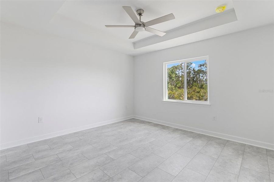 Spacious, unfurnished interior of a new home in , Port Charlotte (Image 31).