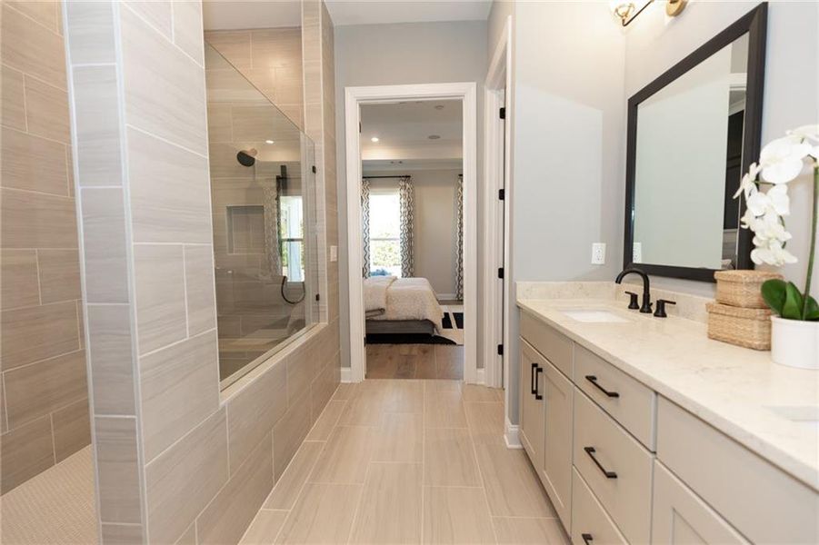 Furnished interior view inside a new home in Aberdeen, Hoschton (Image 10).