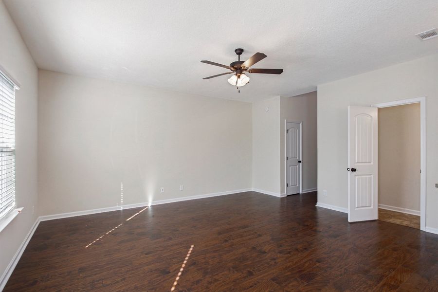 Representative unfurnished interior of a home built from the The Stacy by RTS Homes in Grand Reserve, Hinesville (Image 15).