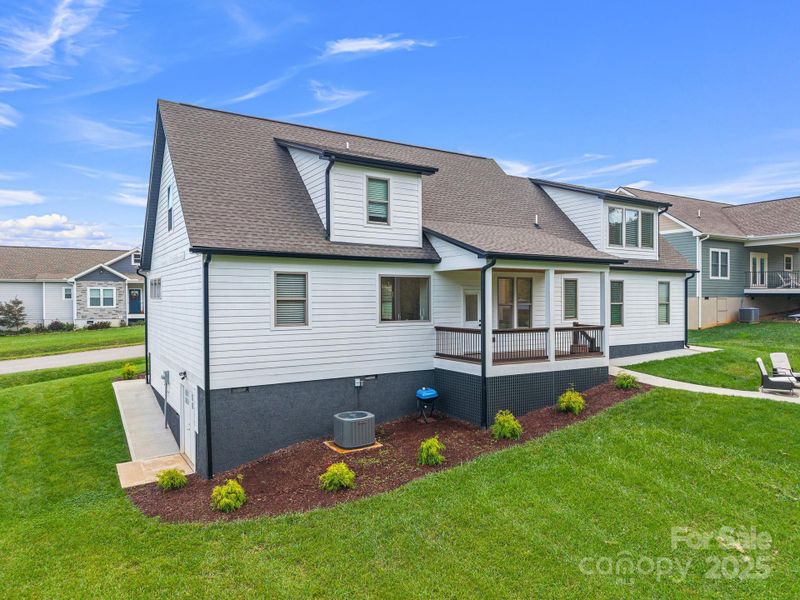 Image 43 of a home in .