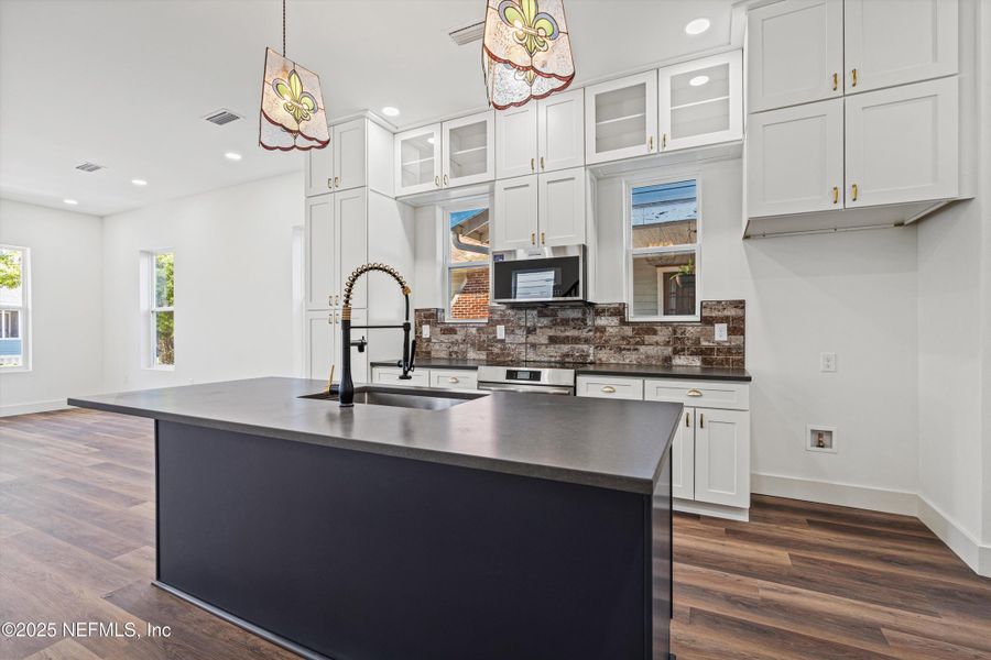 Furnished interior view inside a new home in , Jacksonville (Image 8).