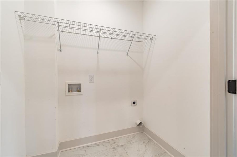 Image 33 of a home in .