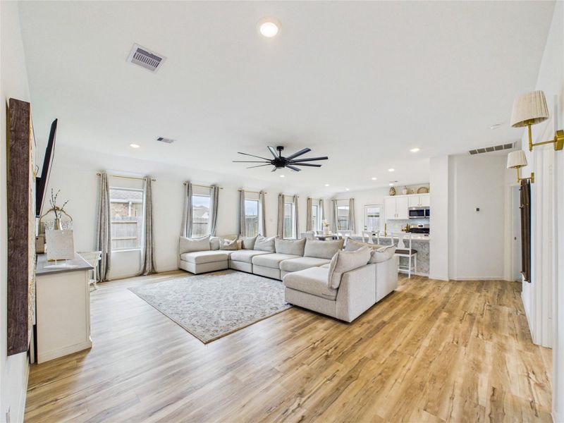 Furnished interior view inside a new home in Sterling Point at Baytown Crossings: Wildflower II Collection, Baytown (Image 17). Furnished interior view inside a new home in Sterling Point at Baytown Crossings: Wildflower II Collection, Baytown (Image 17).