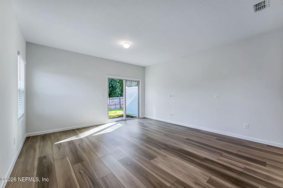 Spacious, unfurnished interior of a new home in , Orange Park (Image 17).