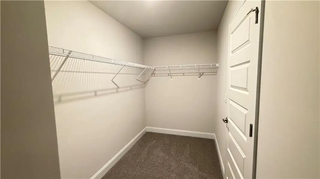 Spacious, unfurnished interior of a new home in Habersham Meadows, Demorest (Image 23).