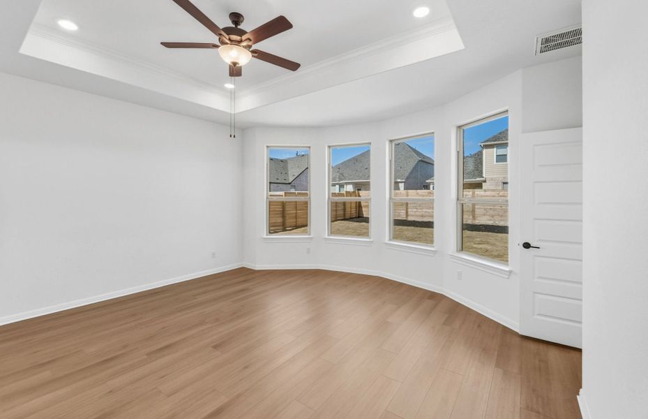 Spacious, unfurnished interior of a new home in Bluffview Reserve, Leander (Image 56). Spacious, unfurnished interior of a new home in Bluffview Reserve, Leander (Image 56).