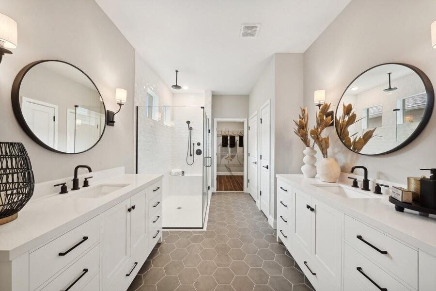 Furnished interior view inside a new home in , Port St. Lucie (Image 29).