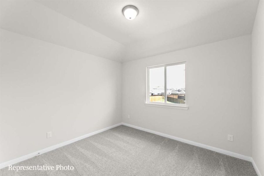 Spacious, unfurnished interior of a new home in Keeneland, Aubrey (Image 21).