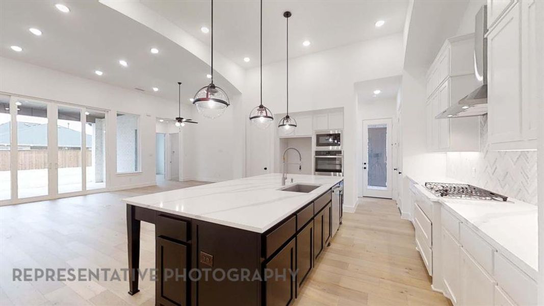 Furnished interior view inside a new home in Saddle Star Estates, Rockwall (Image 11).