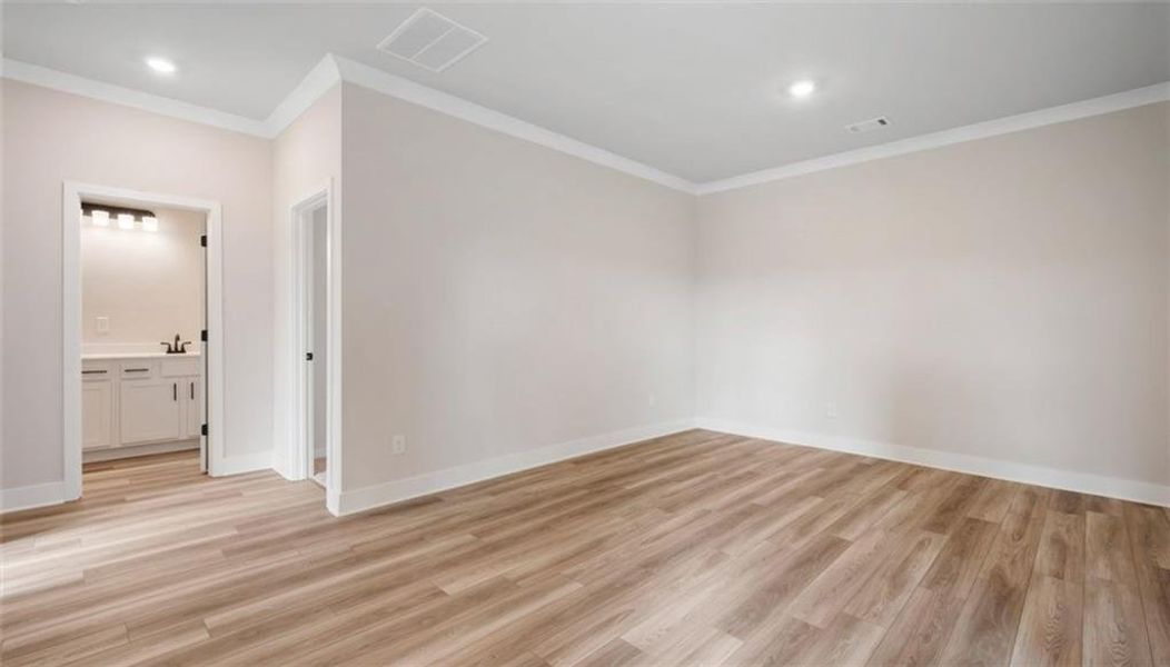 Spacious, unfurnished interior of a new home in Greenefield, Cartersville (Image 6).
