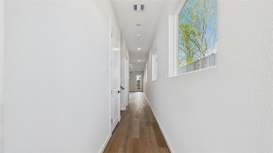 Spacious, unfurnished interior of a new home in , Houston (Image 31).