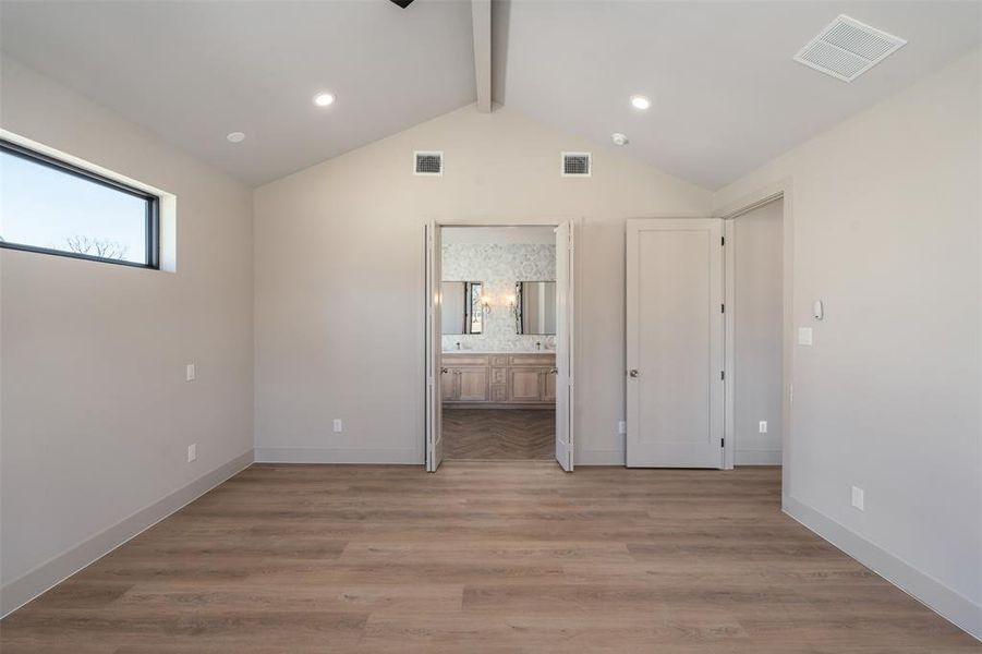 with sitting area on 2nd floor