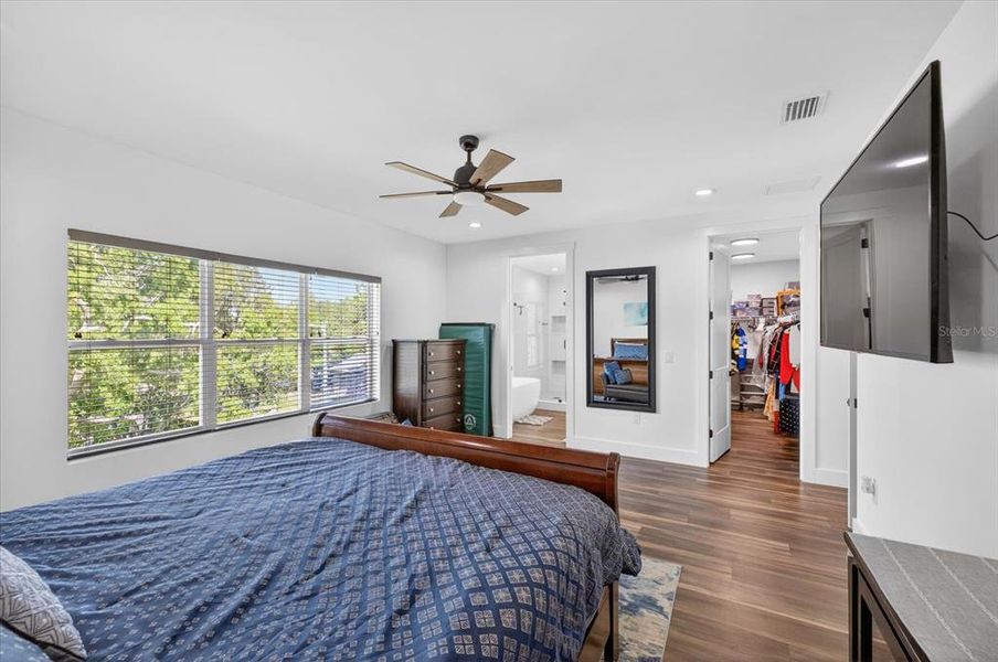Furnished interior view inside a new home in , Tampa (Image 11).