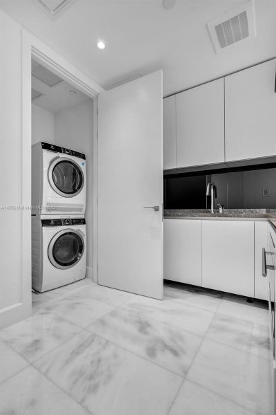 Image 26 of a home in .