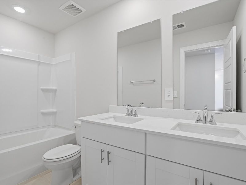 Furnished interior view inside a new home in Collier Ridge, Moore (Image 5).