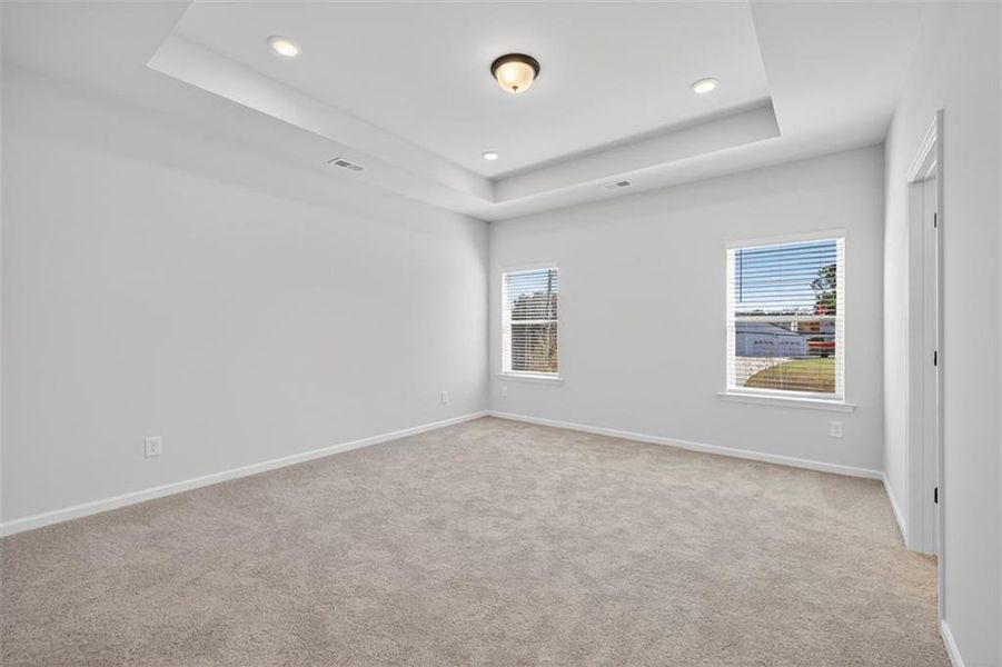 Spacious, unfurnished interior of a new home in Franklin Manor, Lawrenceville (Image 37).