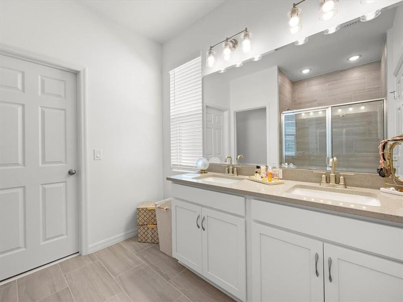 Furnished interior view inside a new home in Marion Ridge, Haines City (Image 29). Furnished interior view inside a new home in Marion Ridge, Haines City (Image 29).