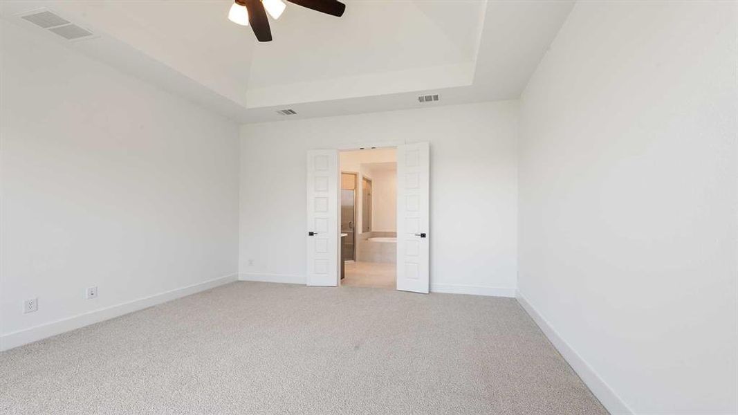 Spacious, unfurnished interior of a new home in Hillstead 60', Lavon (Image 17).