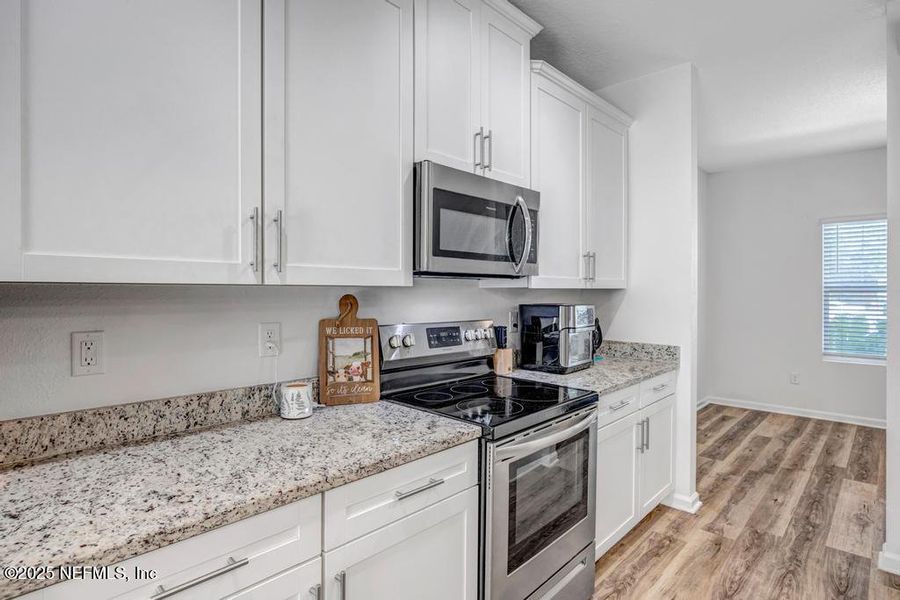 Furnished interior view inside a new home in , Jacksonville (Image 12).