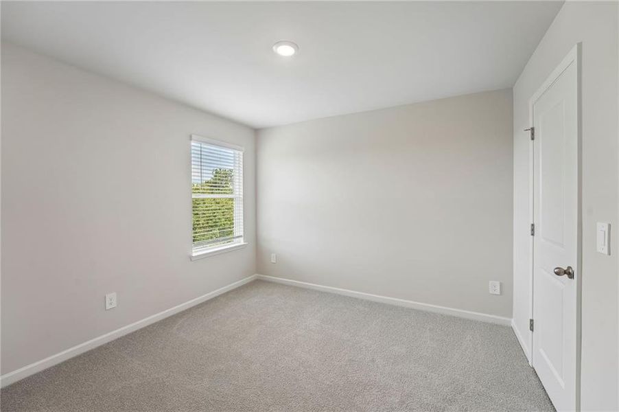 Spacious, unfurnished interior of a new home in Ivey Township, Dallas (Image 63).