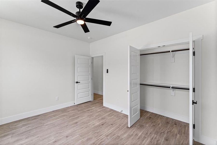 Spacious, unfurnished interior of a new home in , Granbury (Image 34). Spacious, unfurnished interior of a new home in , Granbury (Image 34).