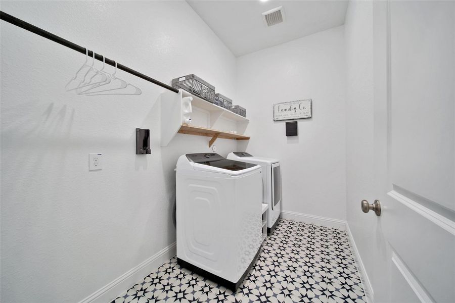 Furnished interior view inside a new home in The Highlands: Highland Duets, Porter (Image 4). Furnished interior view inside a new home in The Highlands: Highland Duets, Porter (Image 4).