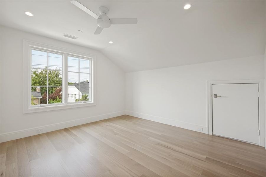 Spacious fourth bedroom situated on the third floor. Spacious fourth bedroom situated on the third floor.