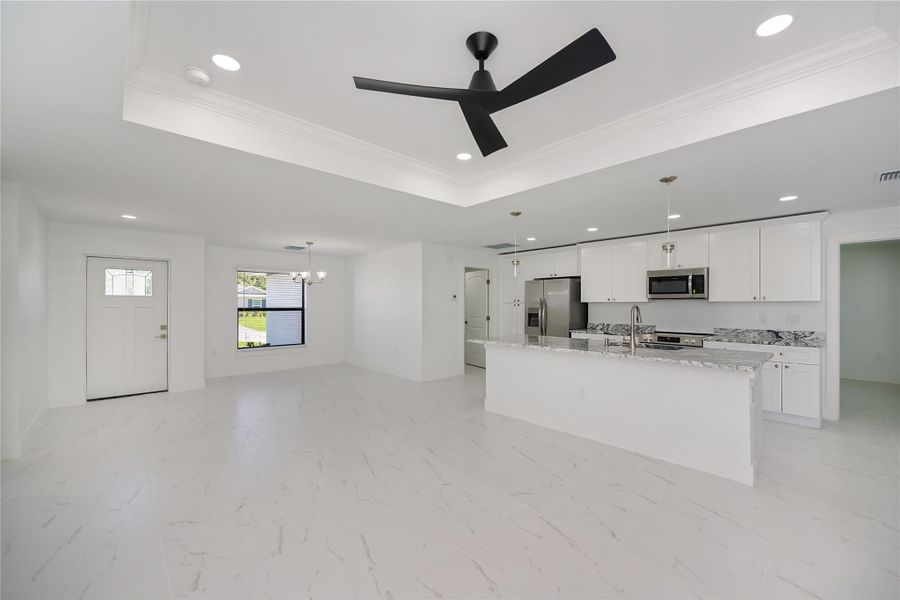 Spacious, unfurnished interior of a new home in , Lehigh Acres (Image 11).