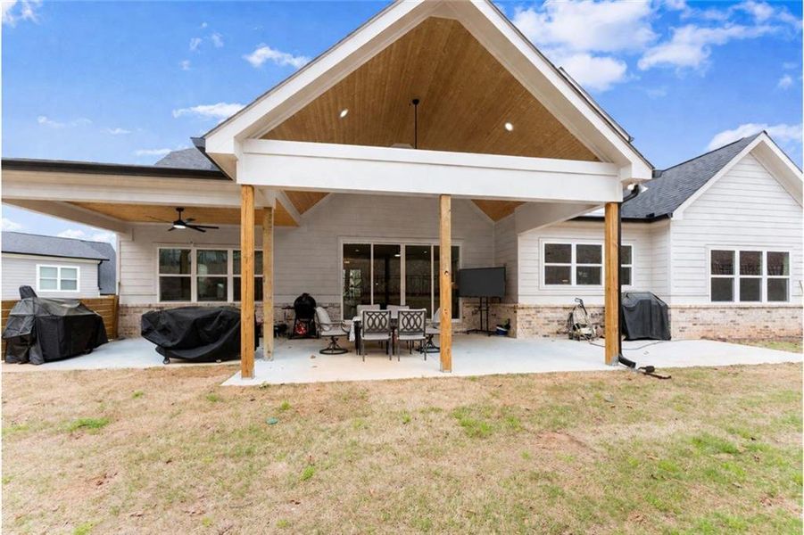 Exterior details and patio area of a home in , Jefferson (Image 25).