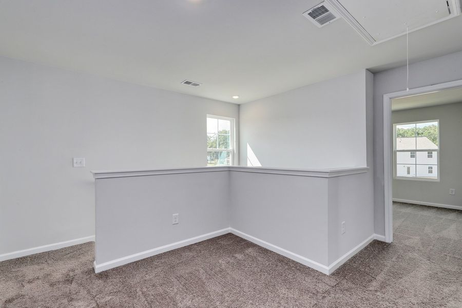 Spacious, unfurnished interior of a new home in Hainer Place, Conway (Image 20).