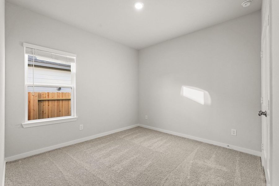 Spacious, unfurnished interior of a new home in Magnolia Springs, Montgomery (Image 17).