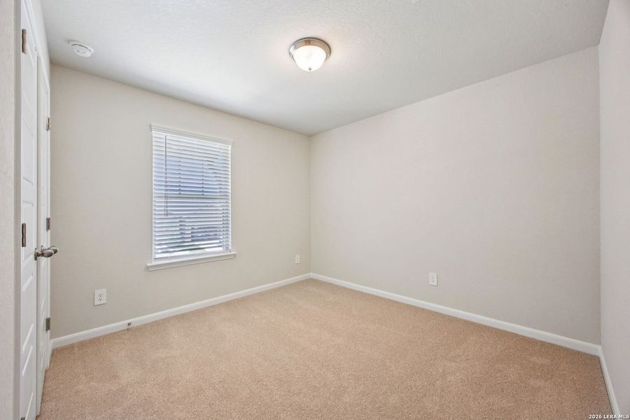 Spacious, unfurnished interior of a new home in Arcadia Ridge - Premier Series, San Antonio (Image 41).