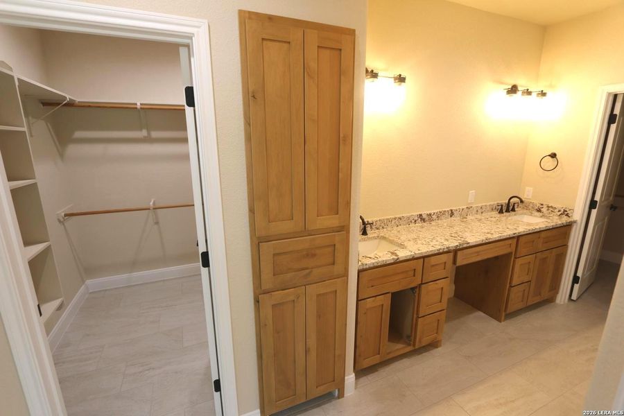 Furnished interior view inside a new home in , Floresville (Image 10).