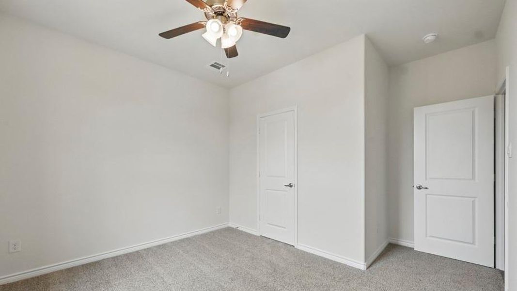 Spacious, unfurnished interior of a new home in Lakewood Trails, Forney (Image 21).
