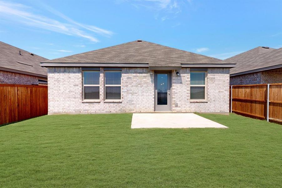 Front exterior of a new home in Meadow Park, Denton, TX, highlighting curb appeal (Image 15).