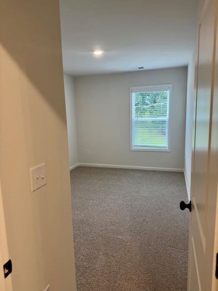 Spacious, unfurnished interior of a new home in Medlock Park, Austell (Image 18).