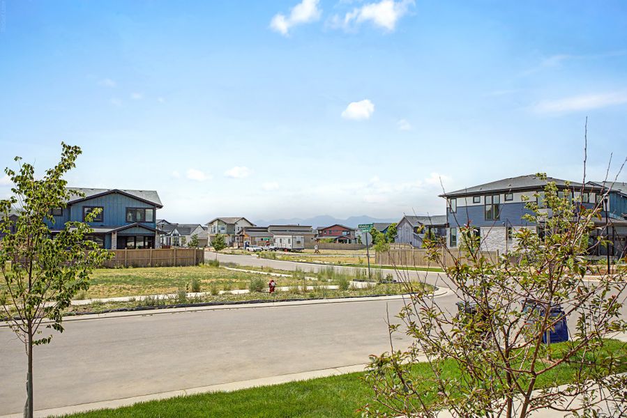 Community amenities in West Grange, Longmont (Image 35). Community amenities in West Grange, Longmont (Image 35).