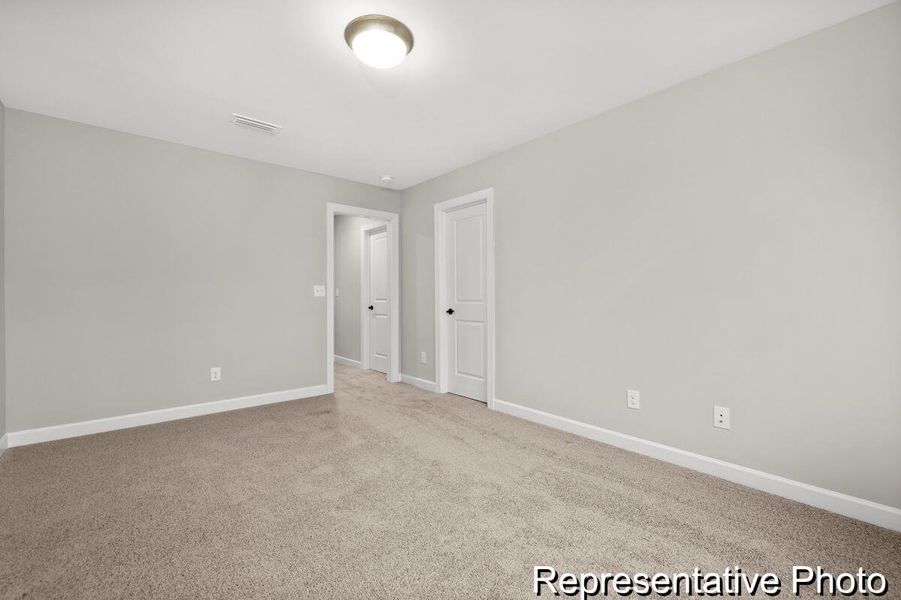 Spacious, unfurnished interior of a new home in , Ravenel (Image 19).