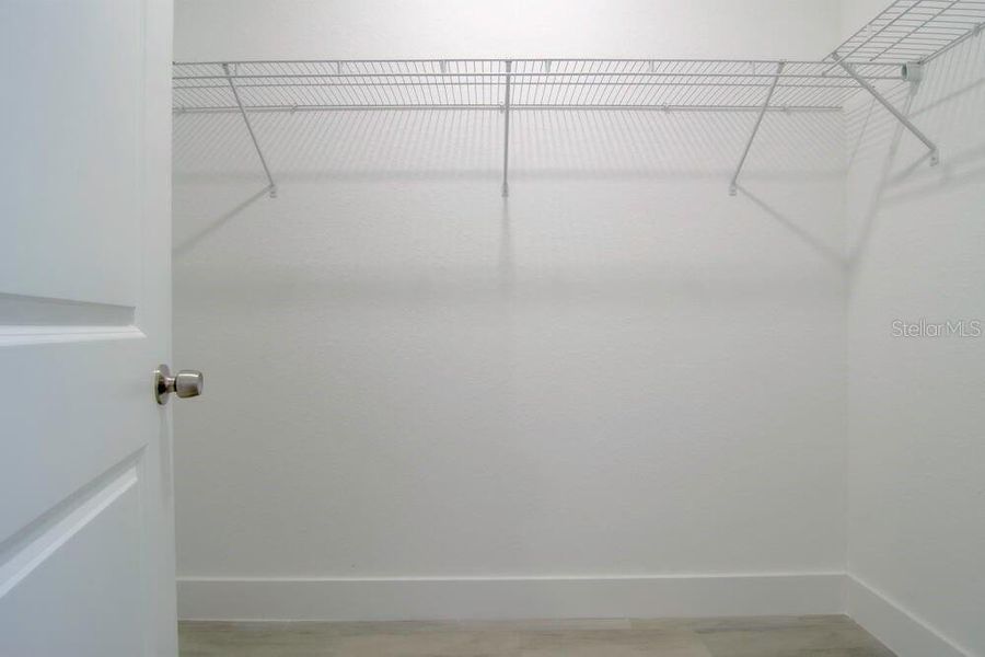 Spacious, unfurnished interior of a new home in , Port Charlotte (Image 18).