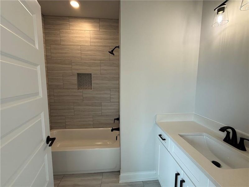 Furnished interior view inside a new home in , Jefferson (Image 9).