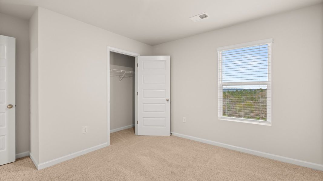 Spacious, unfurnished interior of a new home in Captain's Corner, Grovetown (Image 24).