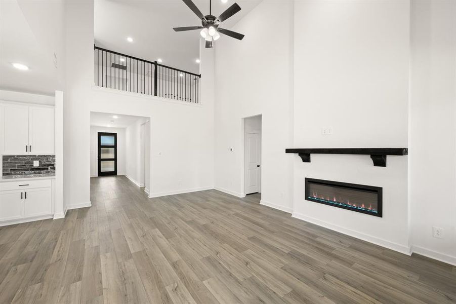 224 Whitetail- Living Room-1