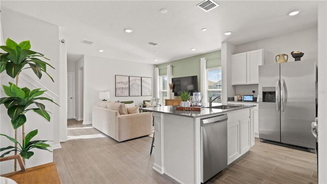 Furnished interior view inside a new home in , Orlando (Image 20).