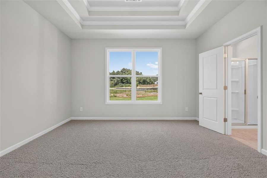 Spacious, unfurnished interior of a new home in , Athens (Image 44).